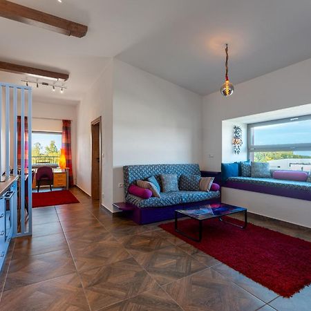 Laskara Garden Apartment By Prague Forest Nové Jirny Екстериор снимка