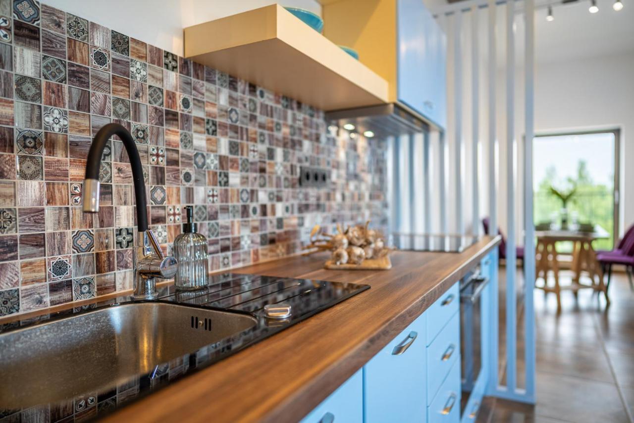 Laskara Garden Apartment By Prague Forest Nové Jirny Екстериор снимка