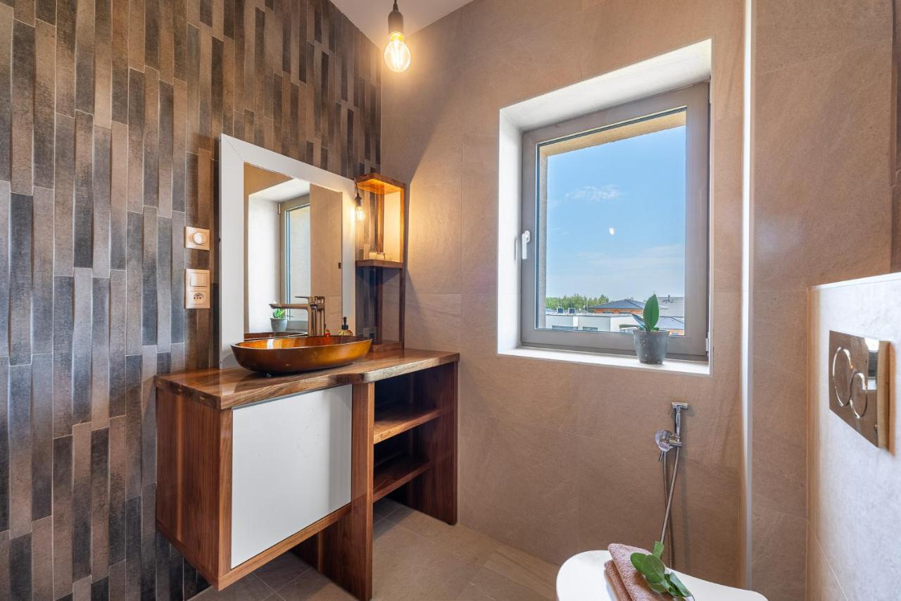 Laskara Garden Apartment By Prague Forest Nové Jirny Екстериор снимка