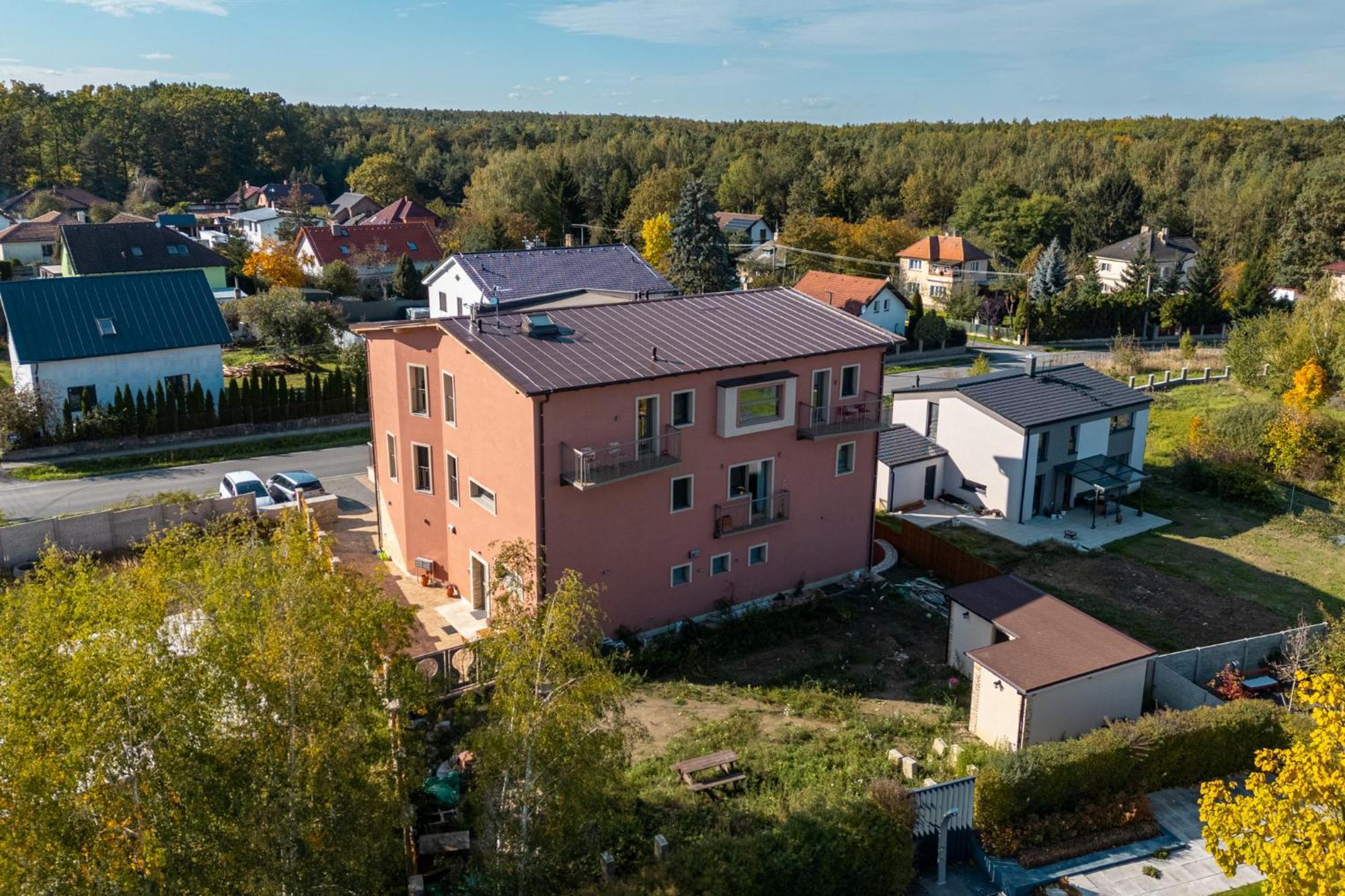 Laskara Garden Apartment By Prague Forest Nové Jirny Екстериор снимка